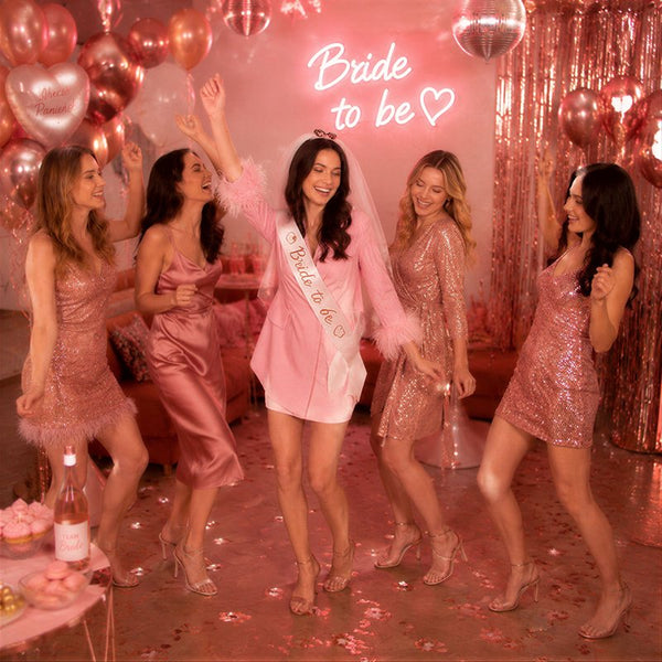 Team Bride rozlučka se svobodou: klasický a nejoblíbenější styl krok za krokem