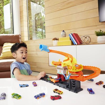Hot Wheels city hladová kobra útočí na pizzerku